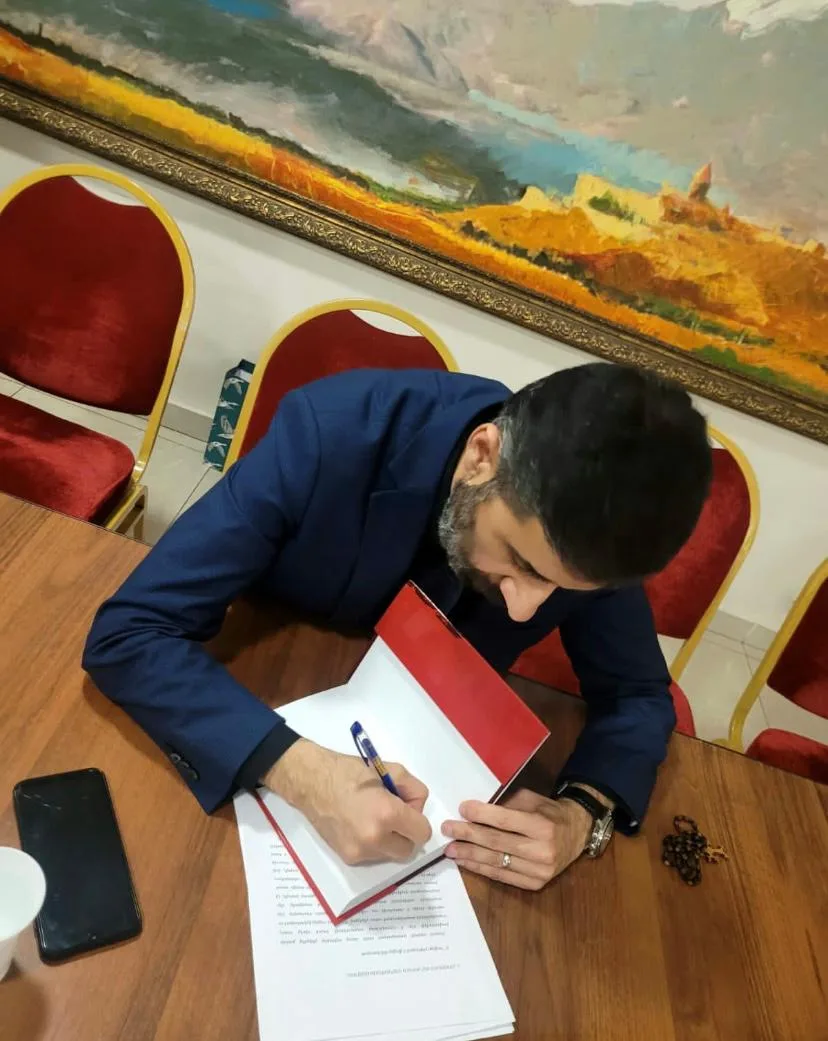Պատկերասրահ — 15